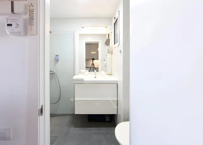 For * Las Palmas de Gran Canaria